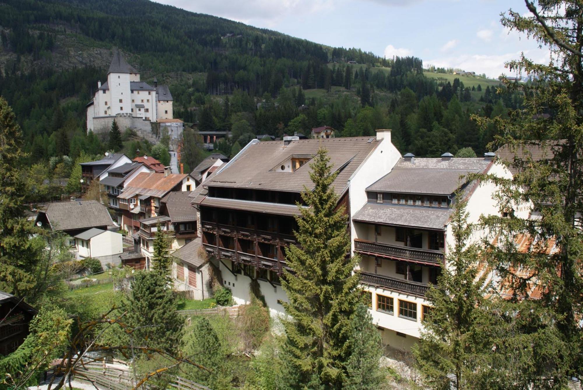 Hotel Neuwirt Mauterndorf  Exterior photo